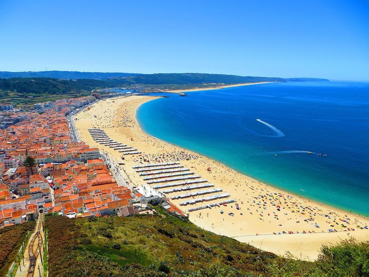 Salty Apartments Nazare Exterior photo